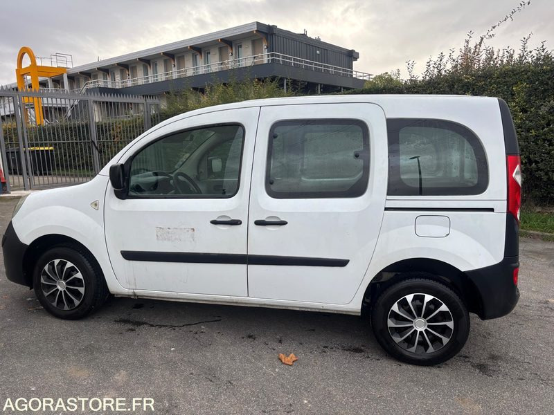 RENAULT - Kangoo- année 2010- 96000 kms - Diesel - PKW: das Bild 1 RENAULT - Kangoo- année 2010- 96000 kms - Diesel - PKW: das Bild 1