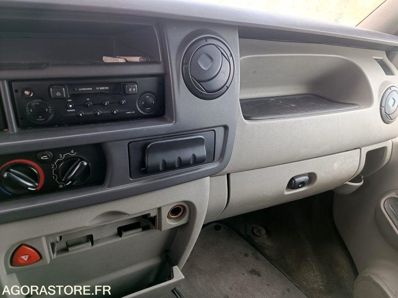 Kastenwagen RENAULT MASTER - 2004 - 185782km: das Bild 10