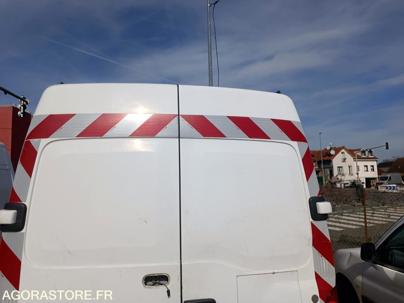 RENAULT MASTER - 2004 - 185782km - Kastenwagen: das Bild 5 RENAULT MASTER - 2004 - 185782km - Kastenwagen: das Bild 5