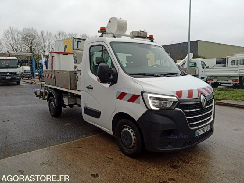 RENAULT MASTER ELEVATEUR CC TRAC F35 L2 145 / 91941 kms / 2021 / GD-732-GD - Kastenwagen: das Bild 1 RENAULT MASTER ELEVATEUR CC TRAC F35 L2 145 / 91941 kms / 2021 / GD-732-GD - Kastenwagen: das Bild 1