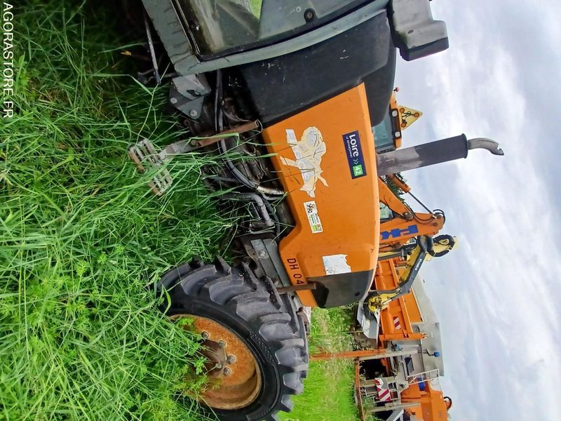 RENAULT TRACTEUR AGRICOLE - 1998 - Traktor: das Bild 3 RENAULT TRACTEUR AGRICOLE - 1998 - Traktor: das Bild 3