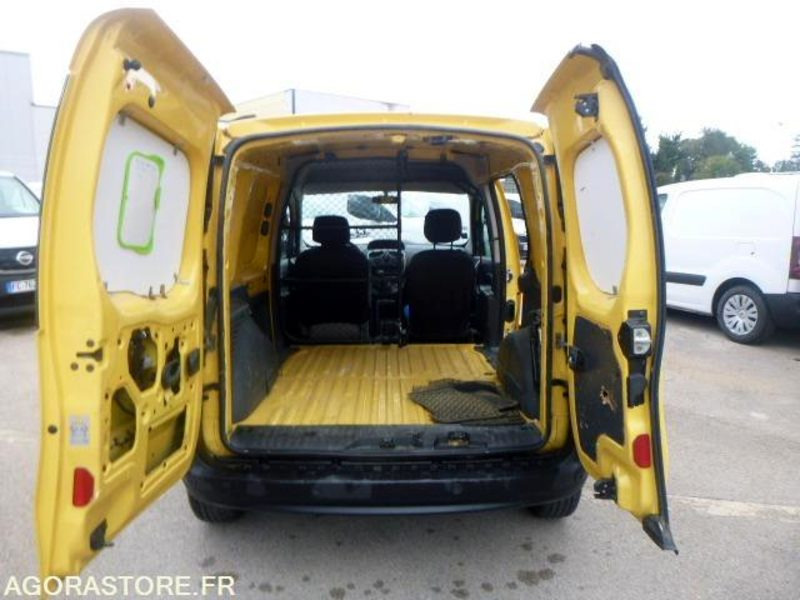 RENAULT kangoo - 2015 - 148166km - Kleintransporter: das Bild 2 RENAULT kangoo - 2015 - 148166km - Kleintransporter: das Bild 2