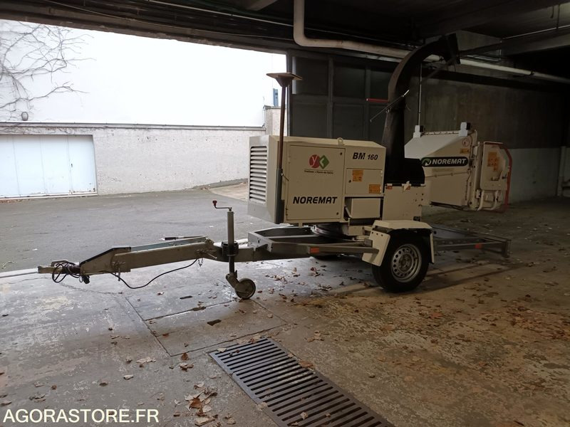 Remorque avec Broyeur - Gartengerät: das Bild 1 Remorque avec Broyeur - Gartengerät: das Bild 1