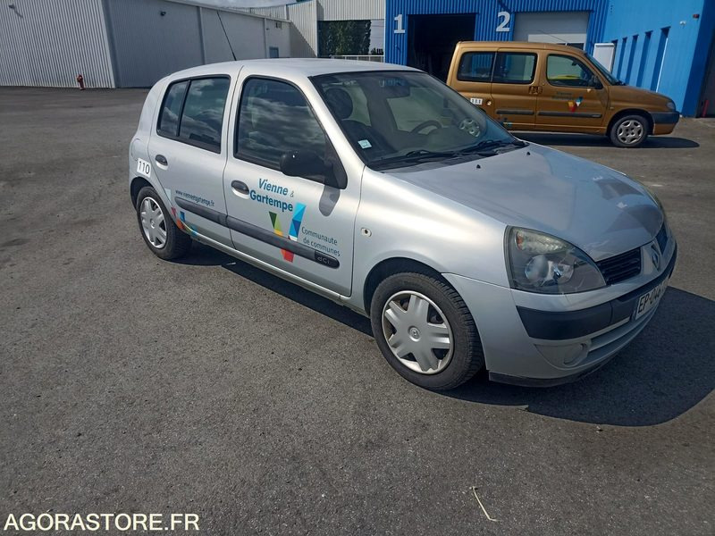 Renault Clio 2 1.5 dCi - 107100kms - 2004 - PKW: das Bild 3 Renault Clio 2 1.5 dCi - 107100kms - 2004 - PKW: das Bild 3