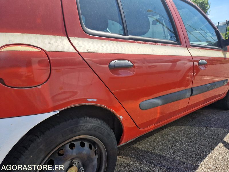 Renault Clio - 781YW69 - PKW: das Bild 5 Renault Clio - 781YW69 - PKW: das Bild 5