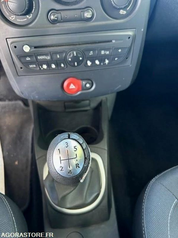 Kombi Renault Clio break 100600kms 2010: das Bild 9