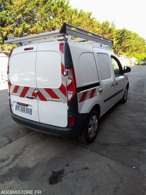 Renault Kangoo 1.5 dci 90 CV 159648 kms clim gps - Kleintransporter: das Bild 4 Renault Kangoo 1.5 dci 90 CV 159648 kms clim gps - Kleintransporter: das Bild 4
