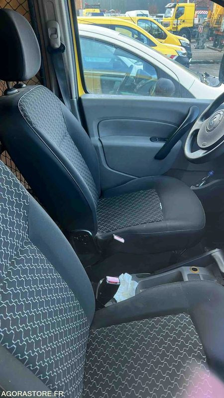 Renault Kangoo - 2009 - 226100kms - AF-877-SF - Kastenwagen: das Bild 4 Renault Kangoo - 2009 - 226100kms - AF-877-SF - Kastenwagen: das Bild 4