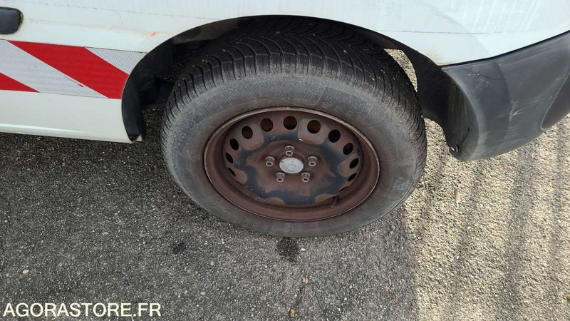 Renault Kangoo - 2011 - 130342kms - BF372BJ - Kleintransporter: das Bild 5 Renault Kangoo - 2011 - 130342kms - BF372BJ - Kleintransporter: das Bild 5