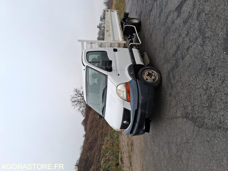 Renault Master 120 DCI - Kipper Transporter: das Bild 3 Renault Master 120 DCI - Kipper Transporter: das Bild 3