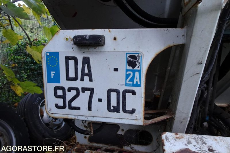 Renault Midlum 220 DXI - PKW: das Bild 2 Renault Midlum 220 DXI - PKW: das Bild 2