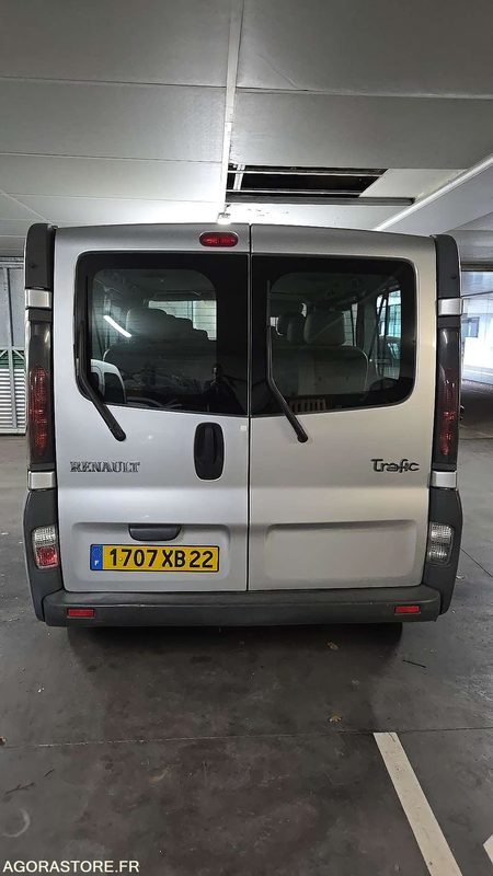 Renault Trafic - 2004 - 257907kms - 1707-XB-22 - Kleinbus, Personentransporter: das Bild 2 Renault Trafic - 2004 - 257907kms - 1707-XB-22 - Kleinbus, Personentransporter: das Bild 2