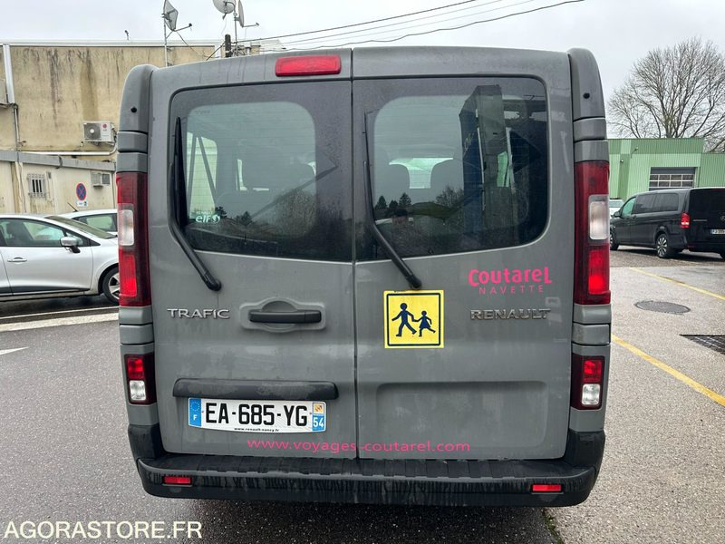 Renault Trafic - 2016 - 329 719kms - EA-685-YG - Kleinbus: das Bild 2 Renault Trafic - 2016 - 329 719kms - EA-685-YG - Kleinbus: das Bild 2