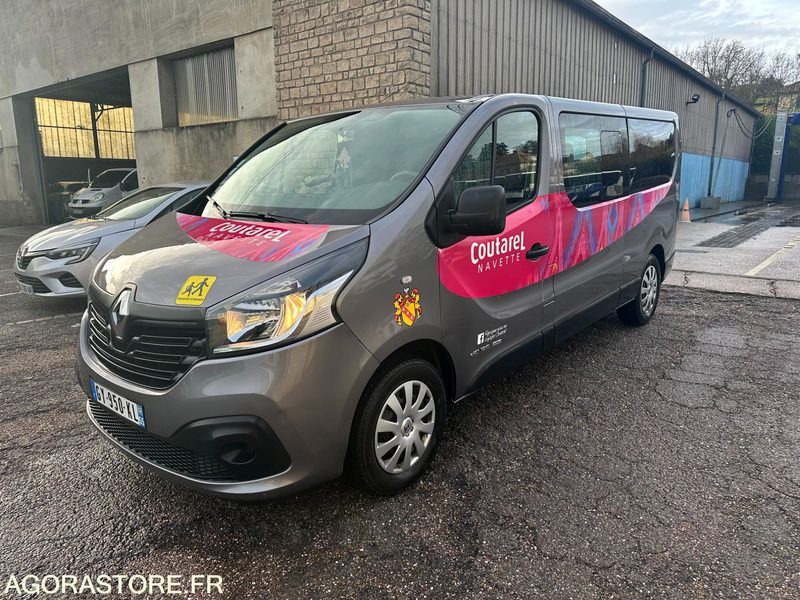 Renault Trafic 9 places / GY-950-KL / 275 557kms - Kleinbus, Personentransporter: das Bild 1 Renault Trafic 9 places / GY-950-KL / 275 557kms - Kleinbus, Personentransporter: das Bild 1
