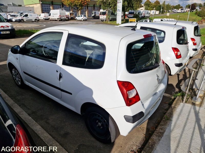 Renault Twingo - 2009 - 101299 - 430AQQ29 - PKW: das Bild 4 Renault Twingo - 2009 - 101299 - 430AQQ29 - PKW: das Bild 4