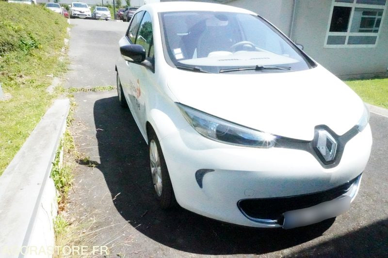Renault ZOE ZEN 27765 kms 2014 - PKW: das Bild 2 Renault ZOE ZEN 27765 kms 2014 - PKW: das Bild 2