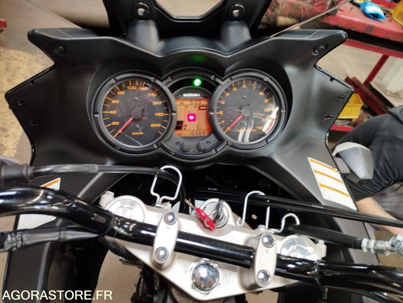 SUZUKI DL650 VSTROM 16500kms - 2009 - Motorrad: das Bild 4 SUZUKI DL650 VSTROM 16500kms - 2009 - Motorrad: das Bild 4