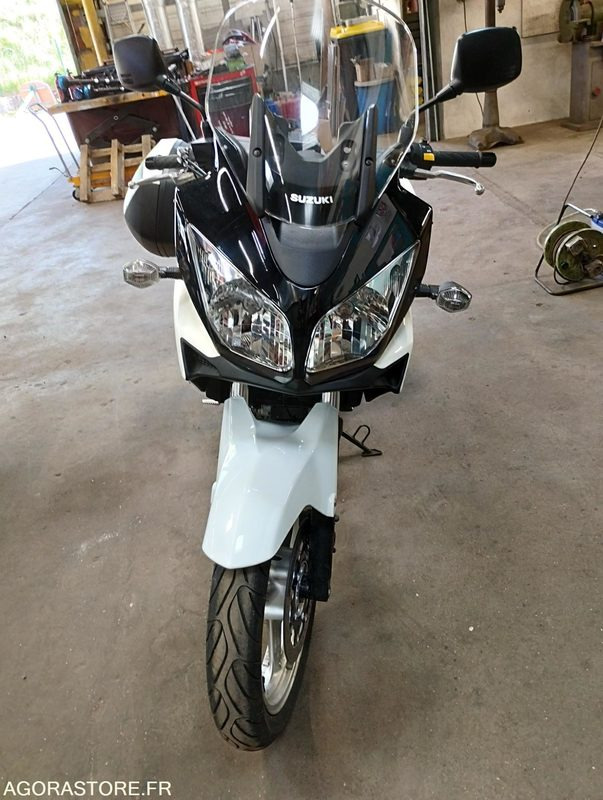 SUZUKI DL650 VSTROM 16500kms - 2009 - Motorrad: das Bild 3 SUZUKI DL650 VSTROM 16500kms - 2009 - Motorrad: das Bild 3