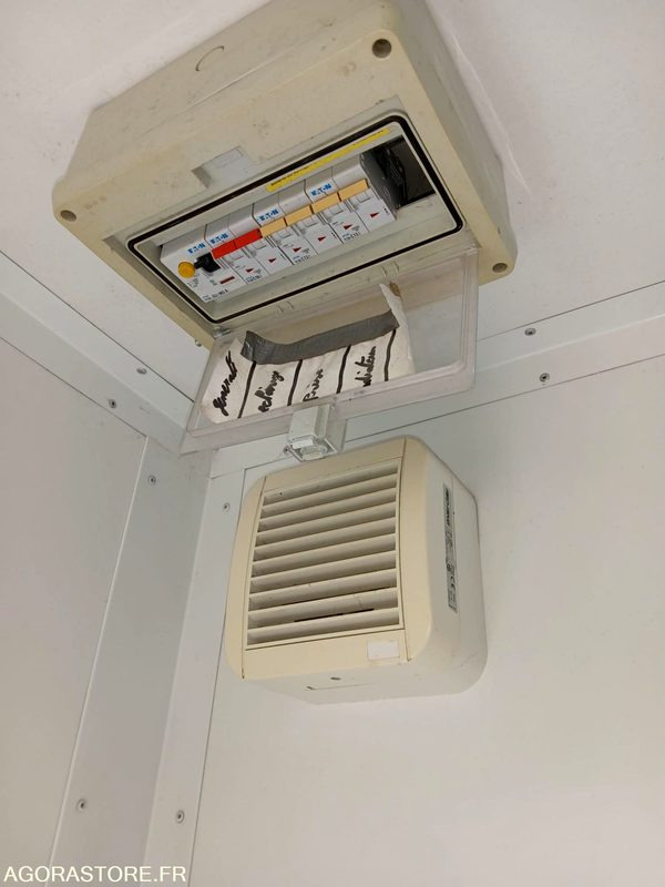 Sanitaires WC, lavabo mobile - Wohncontainer: das Bild 3 Sanitaires WC, lavabo mobile - Wohncontainer: das Bild 3