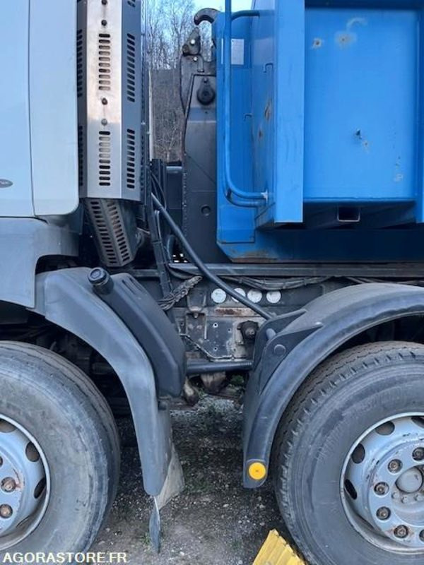 CAMION 8X4 RENAULT KERAX 2002 600000 KM - Sattelzugmaschine: das Bild 4 CAMION 8X4 RENAULT KERAX 2002 600000 KM - Sattelzugmaschine: das Bild 4