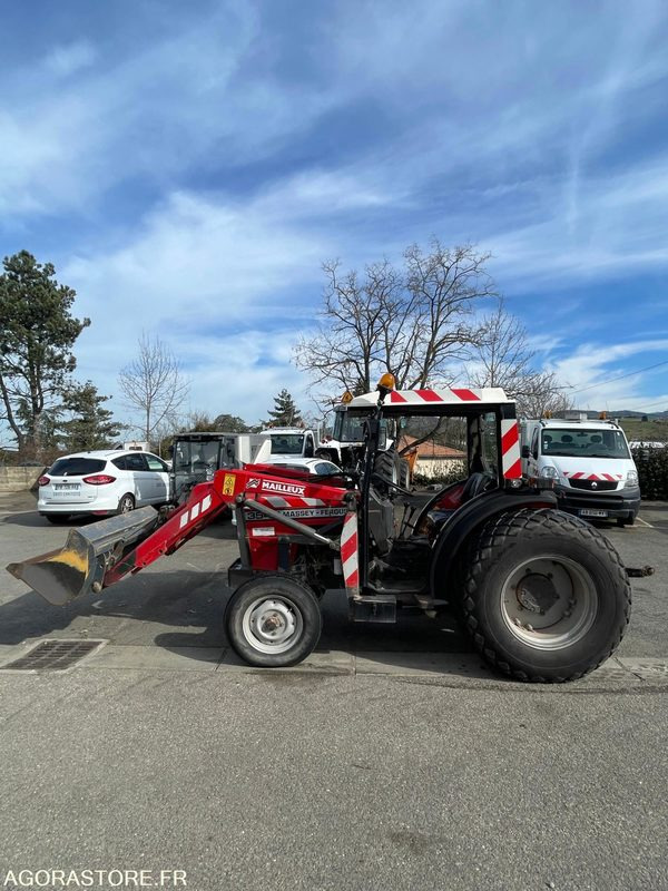 TRACTEUR MASSEY FERGUSSON - Sattelzugmaschine: das Bild 2 TRACTEUR MASSEY FERGUSSON - Sattelzugmaschine: das Bild 2