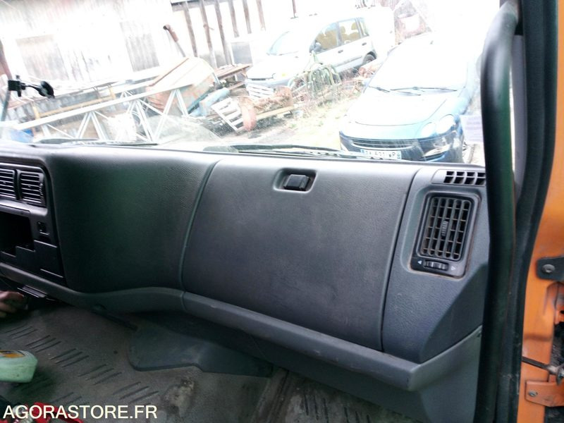 Sattelzugmaschine Tracteur Renault 420 DCI: das Bild 9