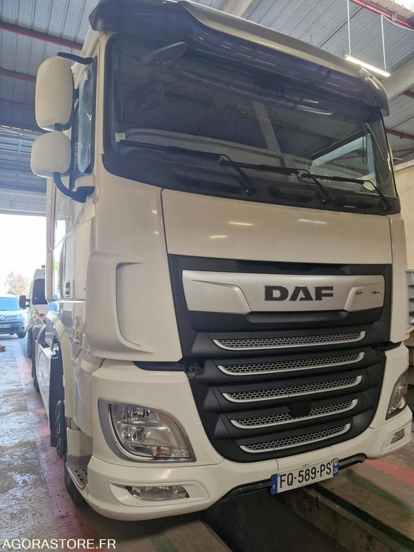 Tracteur routier DAF 480 - Sattelzugmaschine: das Bild 2 Tracteur routier DAF 480 - Sattelzugmaschine: das Bild 2
