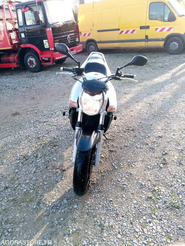 Suzuki GSR600 - Motorrad: das Bild 1 Suzuki GSR600 - Motorrad: das Bild 1