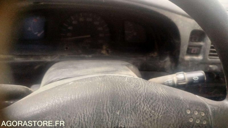 TOYOTA HILUX - 225000KM - 2003 - Kipper Transporter: das Bild 5 TOYOTA HILUX - 225000KM - 2003 - Kipper Transporter: das Bild 5