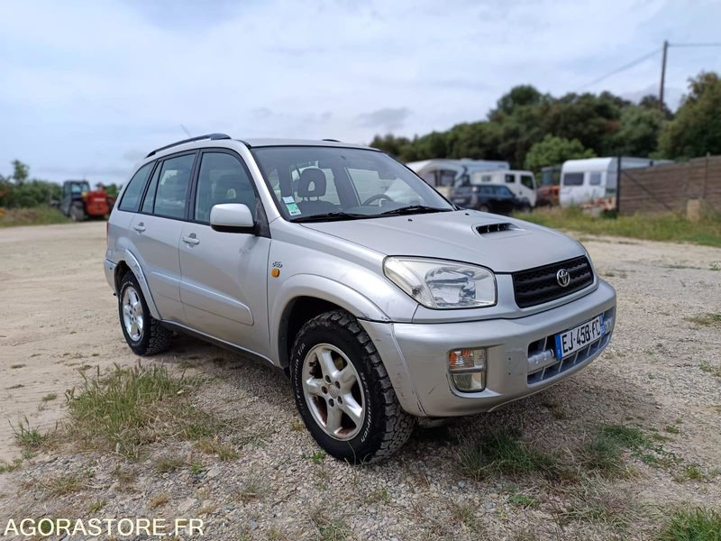 TOYOTA RAV4 - 2002 - 212500KMS - SUV/ Geländewagen: das Bild 3 TOYOTA RAV4 - 2002 - 212500KMS - SUV/ Geländewagen: das Bild 3