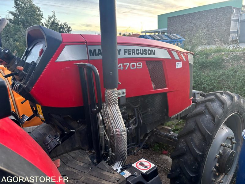TRACTEUR MASSEY FERGUSSON 4709 - 2395heures - 2020 - Traktor: das Bild 2 TRACTEUR MASSEY FERGUSSON 4709 - 2395heures - 2020 - Traktor: das Bild 2