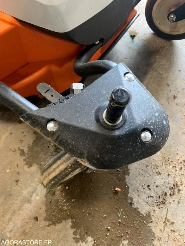 Tondeuse STIHL - Rasenmäher: das Bild 4 Tondeuse STIHL - Rasenmäher: das Bild 4