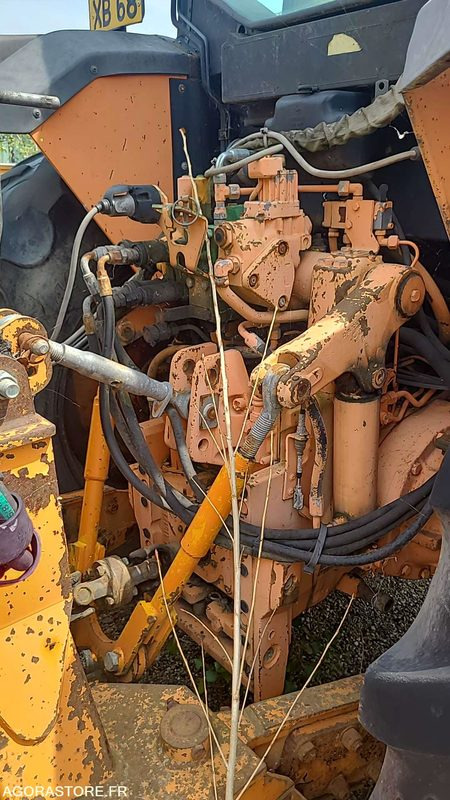 Tracteur chargeur JOHN DEER 651 - 2000 - Traktor: das Bild 3 Tracteur chargeur JOHN DEER 651 - 2000 - Traktor: das Bild 3