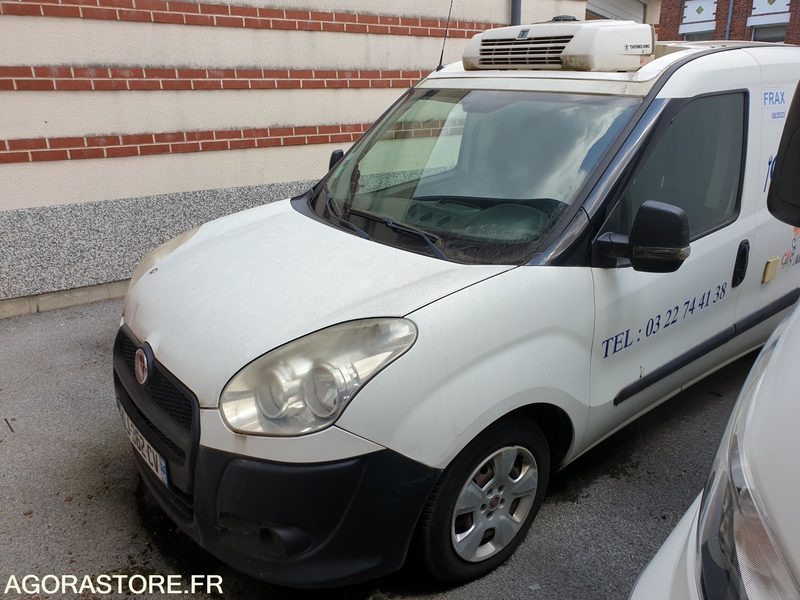 Utilitaire frigo FIAT DOBLO - Kleintransporter: das Bild 2 Utilitaire frigo FIAT DOBLO - Kleintransporter: das Bild 2