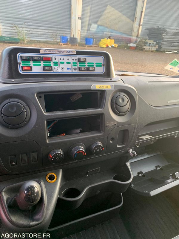 VSAV RENAULT MASTER3 BW219QR - Kastenwagen: das Bild 5 VSAV RENAULT MASTER3 BW219QR - Kastenwagen: das Bild 5