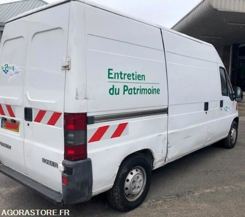 Véhicule PEUGEOT BOXER 2001 NON ROULANT EN L'ETAT - Kleintransporter: das Bild 3 Véhicule PEUGEOT BOXER 2001 NON ROULANT EN L'ETAT - Kleintransporter: das Bild 3