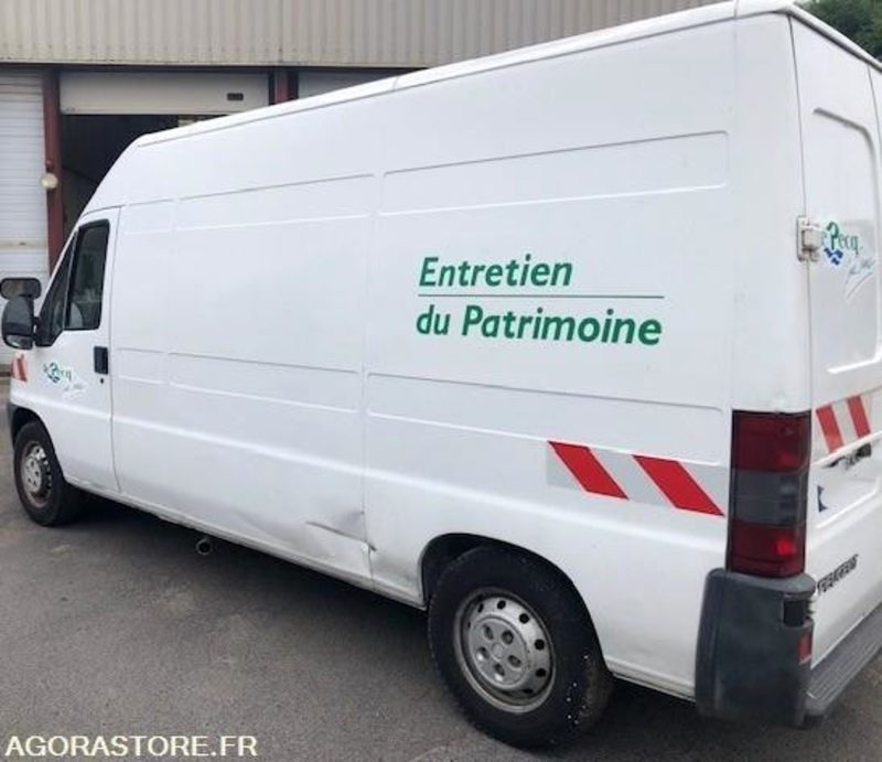 Véhicule PEUGEOT BOXER 2001 NON ROULANT EN L'ETAT - Kleintransporter: das Bild 2 Véhicule PEUGEOT BOXER 2001 NON ROULANT EN L'ETAT - Kleintransporter: das Bild 2