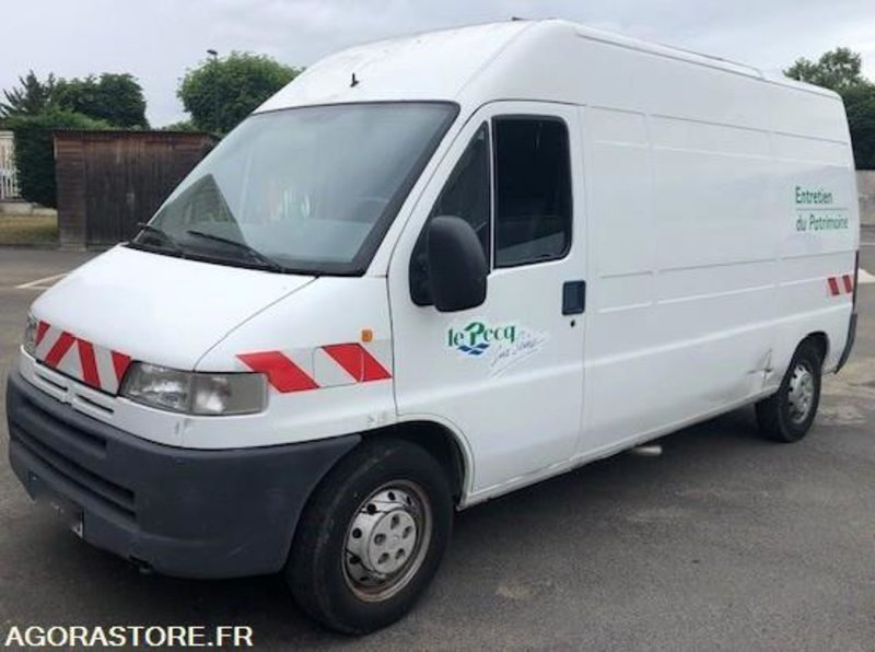 Véhicule PEUGEOT BOXER 2001 NON ROULANT EN L'ETAT - Kleintransporter: das Bild 1 Véhicule PEUGEOT BOXER 2001 NON ROULANT EN L'ETAT - Kleintransporter: das Bild 1