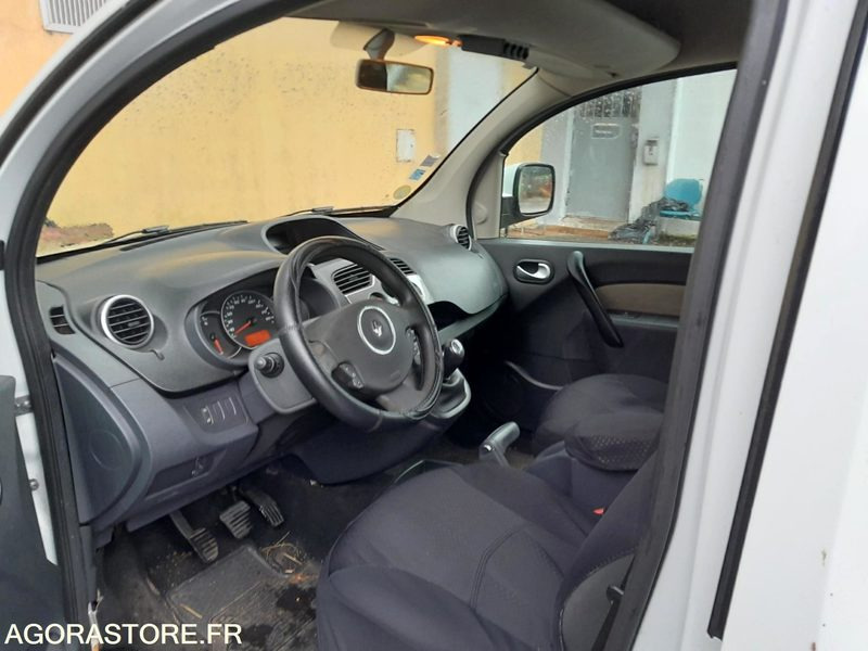 Voiture Renault Kangoo Expression dCi90, 2012 - 196968KM - Kleintransporter: das Bild 3 Voiture Renault Kangoo Expression dCi90, 2012 - 196968KM - Kleintransporter: das Bild 3