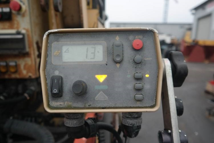 Dynapack F121 4WD - Asphaltfertiger/ Straßenfertiger: das Bild 2 Dynapack F121 4WD - Asphaltfertiger/ Straßenfertiger: das Bild 2