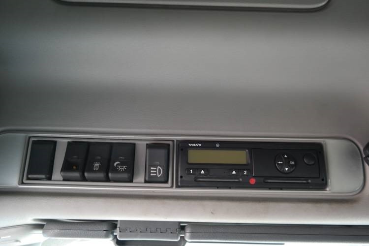 Sattelzugmaschine Volvo FH 13 480: das Bild 7