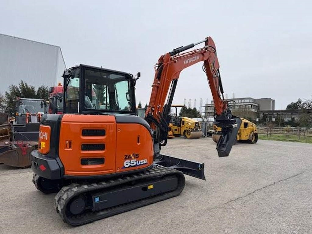 Hitachi ZX65 USB-6 - Minibagger: das Bild 2 Hitachi ZX65 USB-6 - Minibagger: das Bild 2