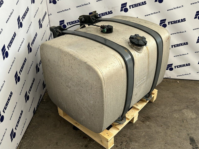 DAF 335L 620x675x860 - Kraftstofftank für LKW: das Bild 2 DAF 335L 620x675x860 - Kraftstofftank für LKW: das Bild 2