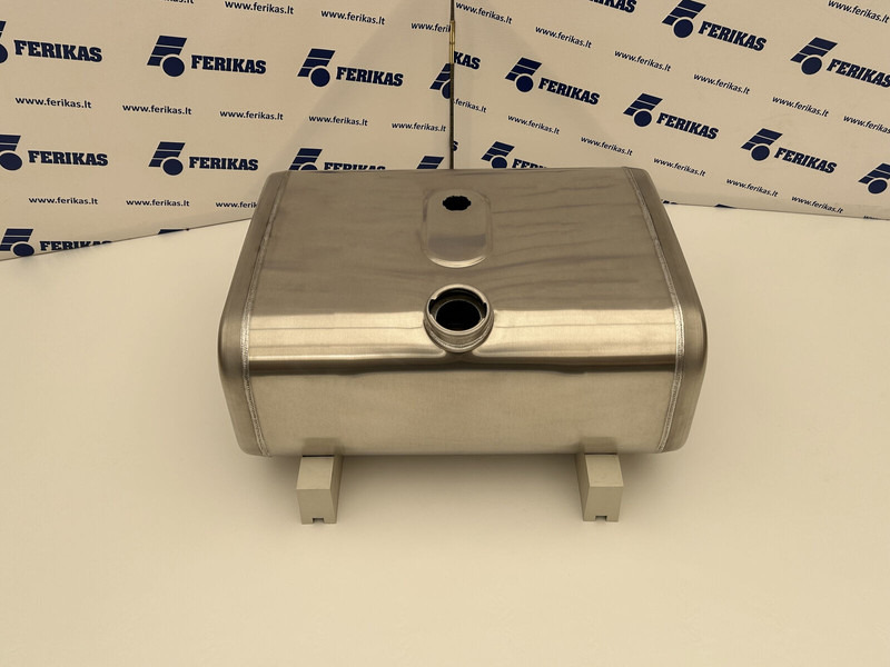 MAN New aluminum fuel tank 150L - Kraftstofftank für LKW: das Bild 1 MAN New aluminum fuel tank 150L - Kraftstofftank für LKW: das Bild 1