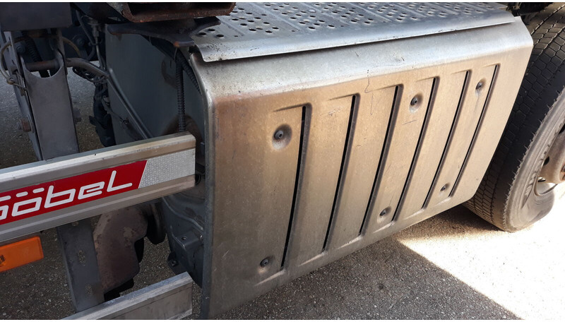 Mercedes-Benz Actros MP4 - Fahrzeugkatalysator für LKW: das Bild 2 Mercedes-Benz Actros MP4 - Fahrzeugkatalysator für LKW: das Bild 2