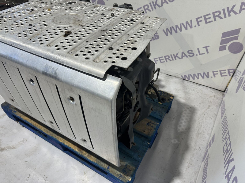 Mercedes-Benz Actros MP4 - Fahrzeugkatalysator für LKW: das Bild 3 Mercedes-Benz Actros MP4 - Fahrzeugkatalysator für LKW: das Bild 3