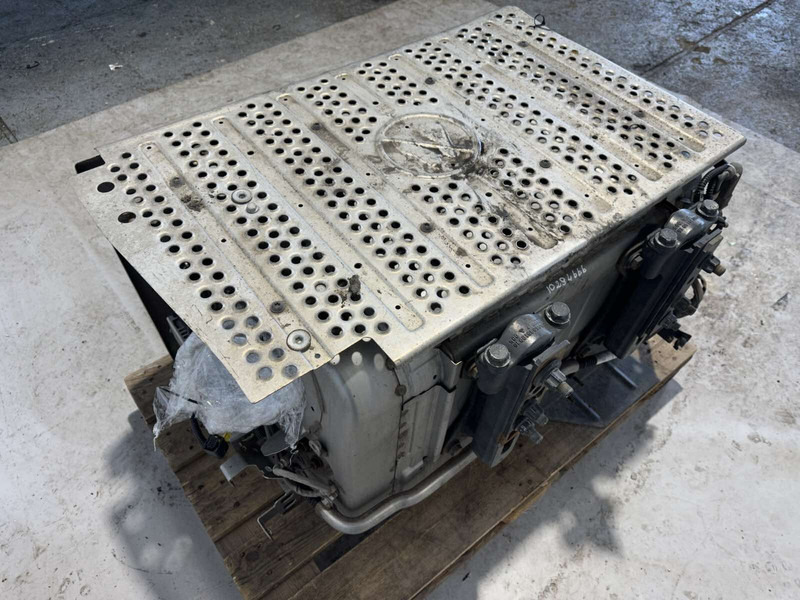 Mercedes-Benz Actros MP4 - Fahrzeugkatalysator für LKW: das Bild 4 Mercedes-Benz Actros MP4 - Fahrzeugkatalysator für LKW: das Bild 4