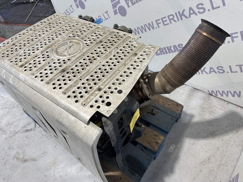 Mercedes-Benz Actros MP4 - Fahrzeugkatalysator für LKW: das Bild 3 Mercedes-Benz Actros MP4 - Fahrzeugkatalysator für LKW: das Bild 3