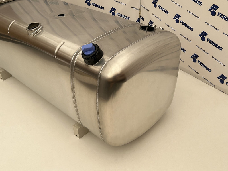 Mercedes-Benz Fuel tank 880L + 130L AdBlue - Kraftstofftank für LKW: das Bild 3 Mercedes-Benz Fuel tank 880L + 130L AdBlue - Kraftstofftank für LKW: das Bild 3