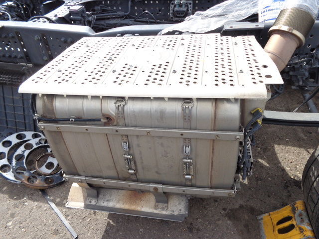 Mercedes-Benz MP4 EURO 6 exhaust gas catalyst - Fahrzeugkatalysator für LKW: das Bild 5 Mercedes-Benz MP4 EURO 6 exhaust gas catalyst - Fahrzeugkatalysator für LKW: das Bild 5